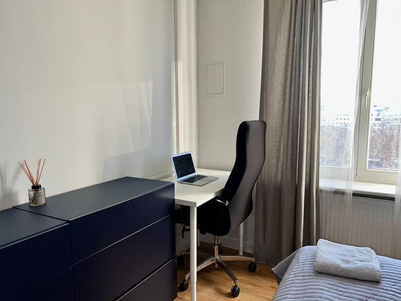 Modern Flat In The Centre - By Hik Apartments Varşovia Exterior foto