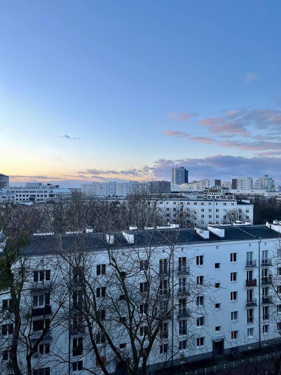 Modern Flat In The Centre - By Hik Apartments Varşovia Exterior foto